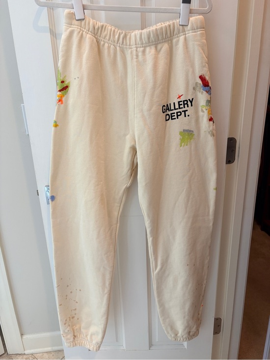 Gallery Dept Other - Men’s NWOT Gallery Dept. Cream MSRP $600 paint splatter sweatpants size M